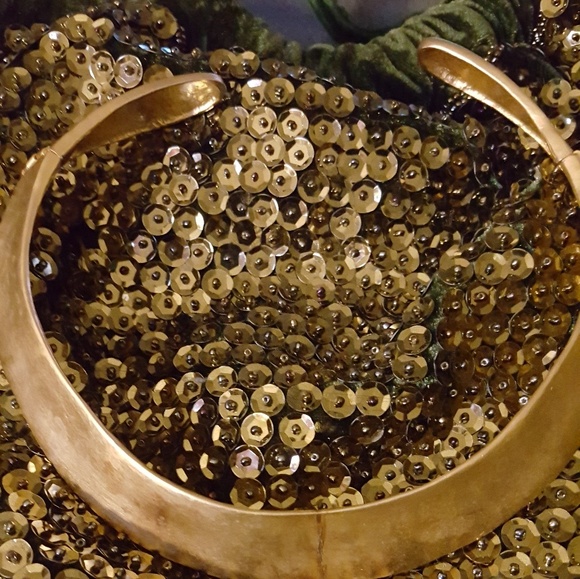 Gold Choker - Picture 1 of 2